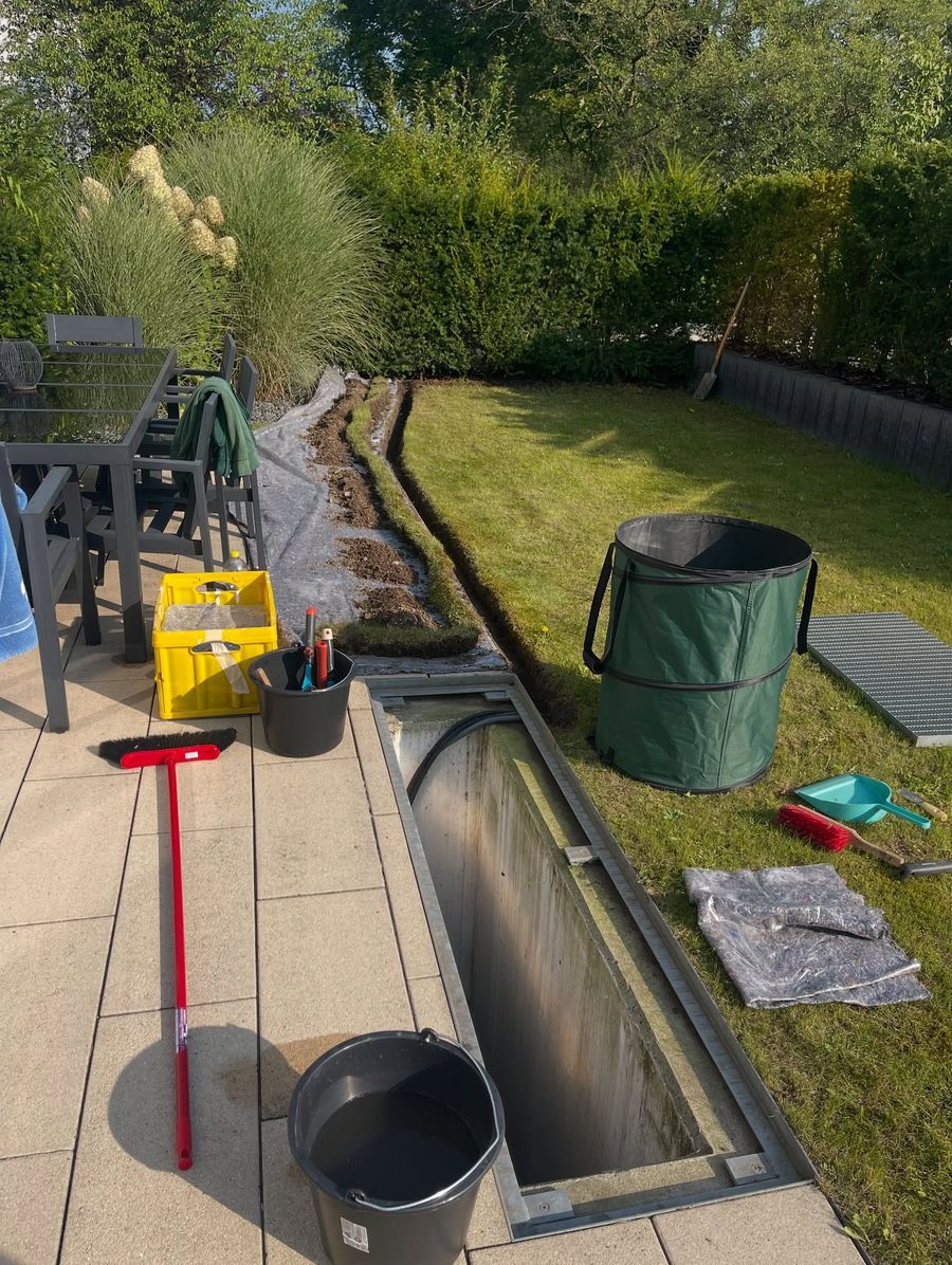 Pulitech Gartendienst, Vorbereitung einer Beeteinfassung